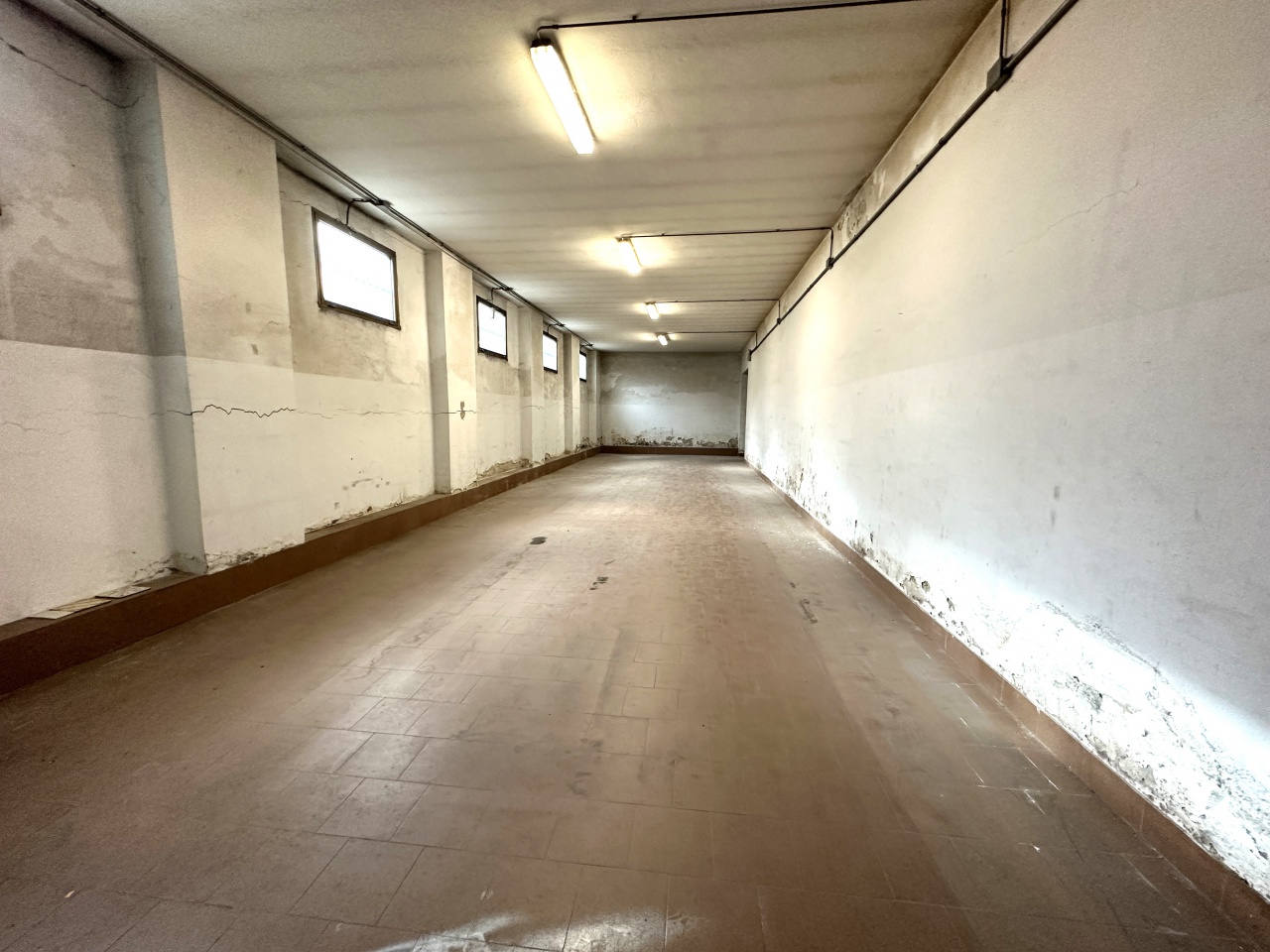 Attivit� commerciale in vendita in via duca della vittoria, Rufina