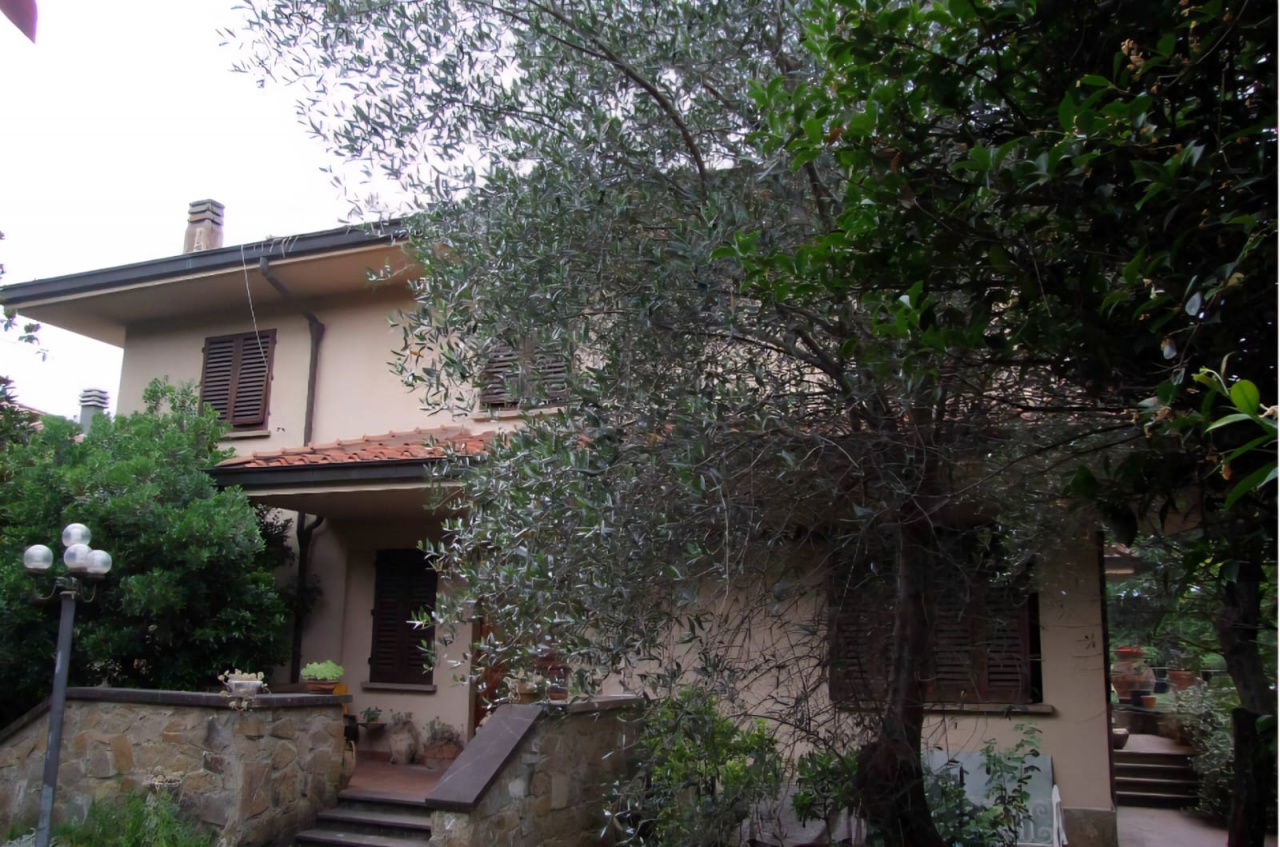 Villa con giardino in via pian di ripoli, Bagno a Ripoli