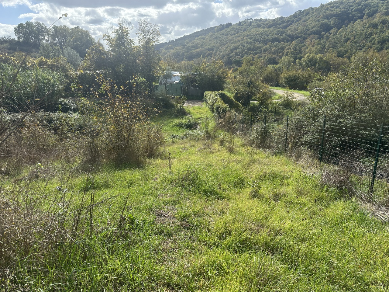 Terreno in vendita a Pelago