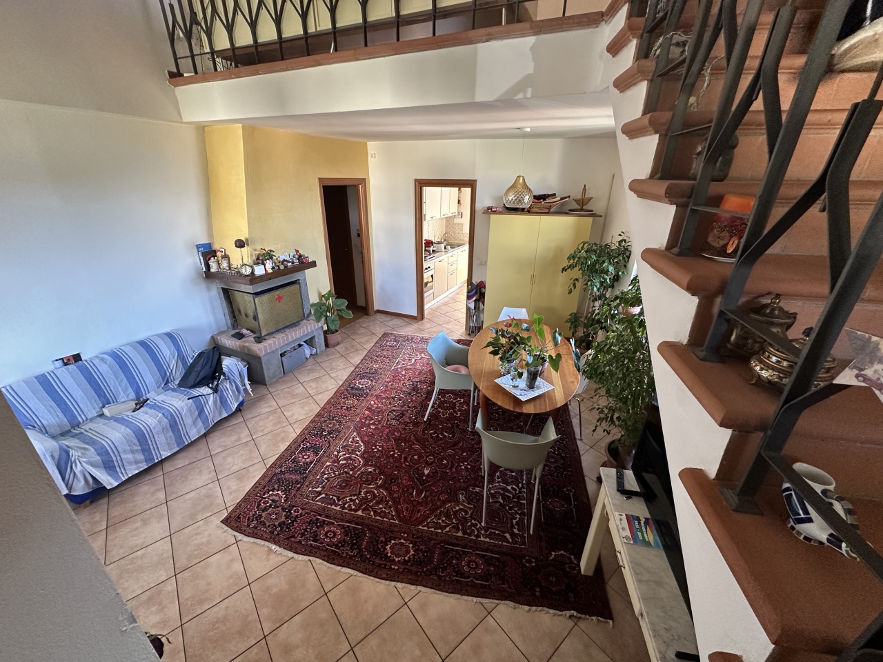 Appartamento con terrazzo in piazza caduti dei lager, Reggello