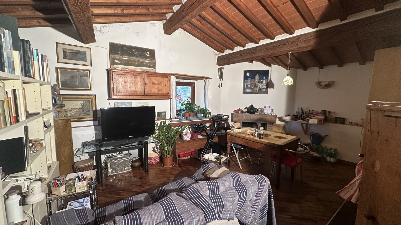 Trilocale con giardino in via di rosano, Bagno a Ripoli