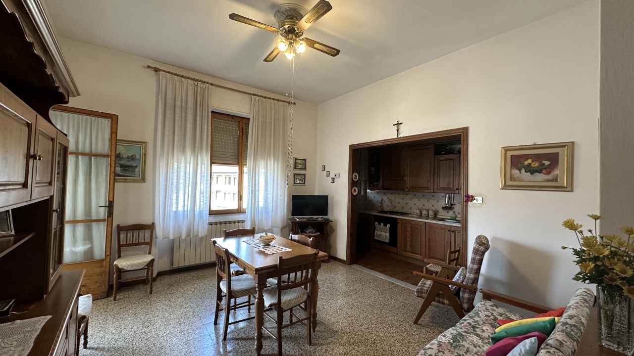 Quadrilocale con terrazzo in via garibaldi, Pontassieve