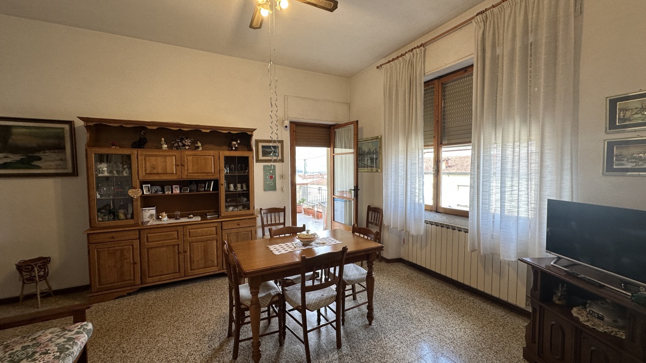 Quadrilocale con terrazzo in via garibaldi, Pontassieve