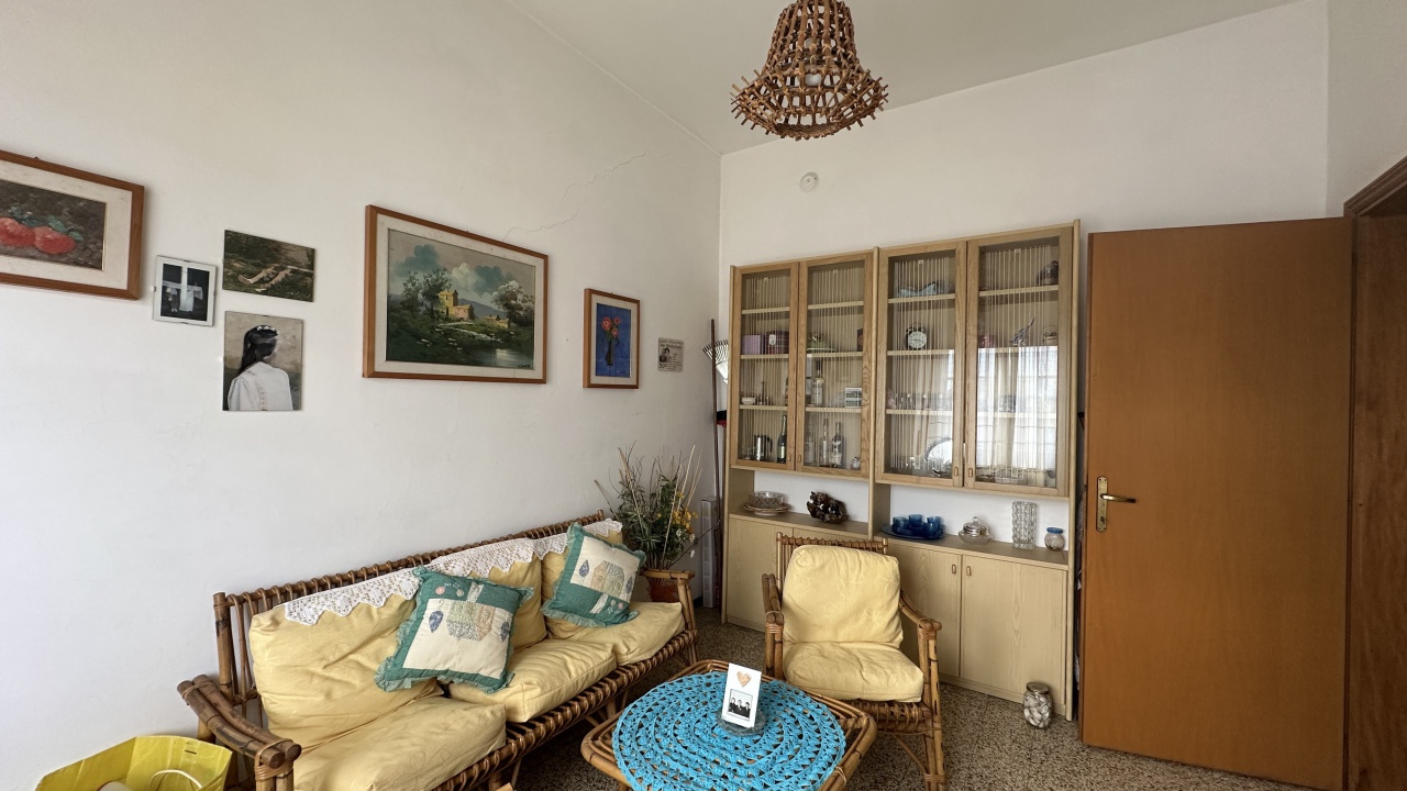 Quadrilocale con terrazzo in via garibaldi, Pontassieve