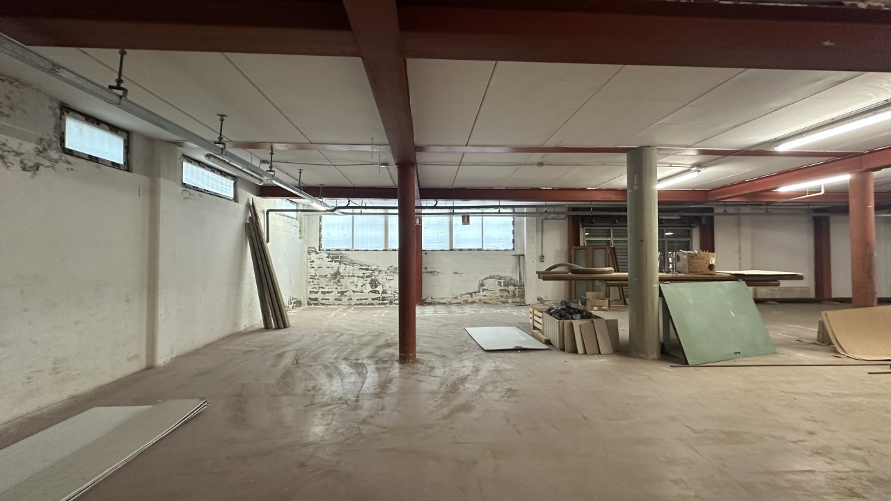 Magazzino in affitto in via algeri, Pontassieve