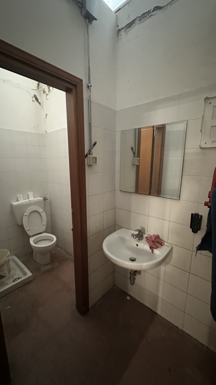 Magazzino in affitto in via algeri, Pontassieve