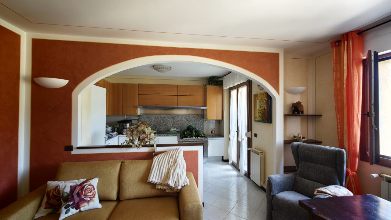 Appartamento con terrazzo in via pertini, Pelago
