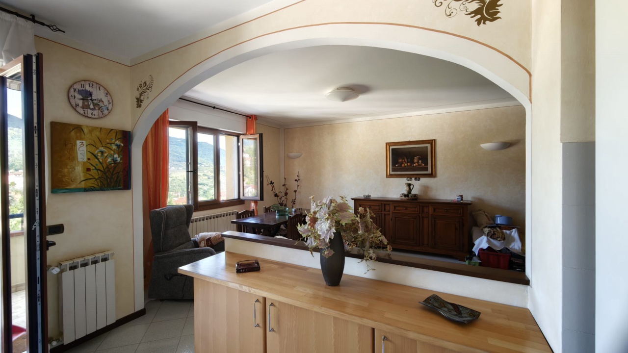 Appartamento con terrazzo in via pertini, Pelago