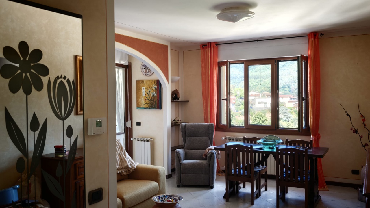 Appartamento con terrazzo in via pertini, Pelago