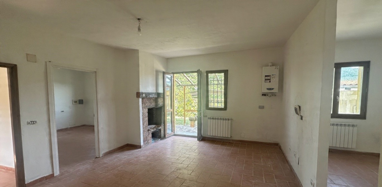 Magazzino in vendita in via forlivese, Pelago