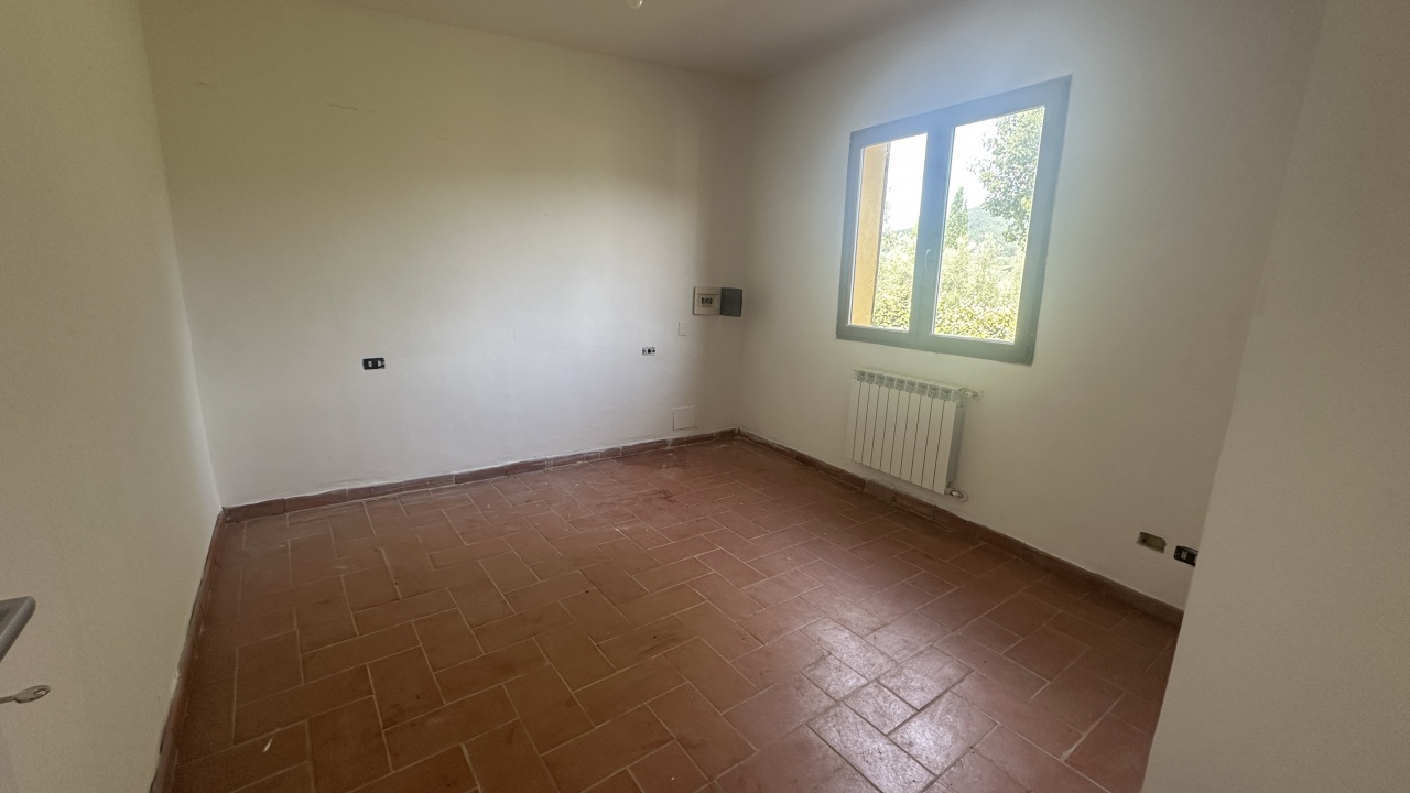 Magazzino in vendita in via forlivese, Pelago
