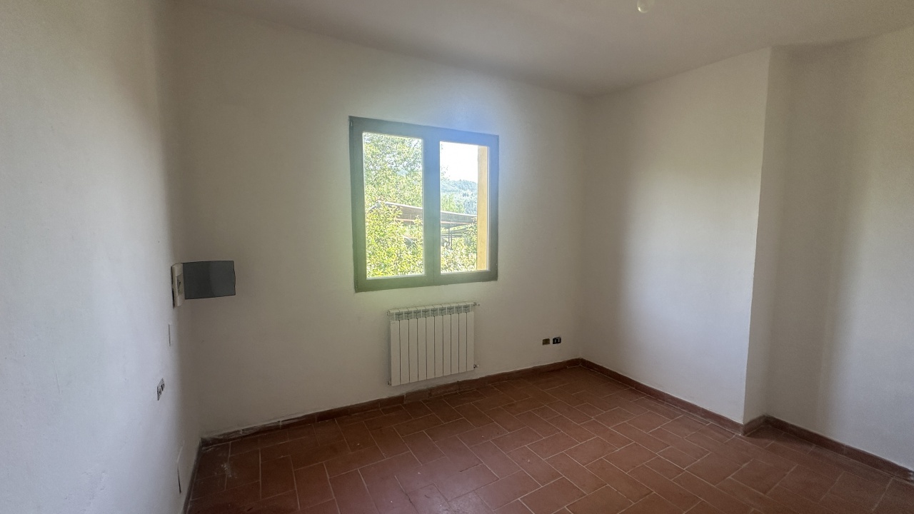 Magazzino in vendita in via forlivese, Pelago