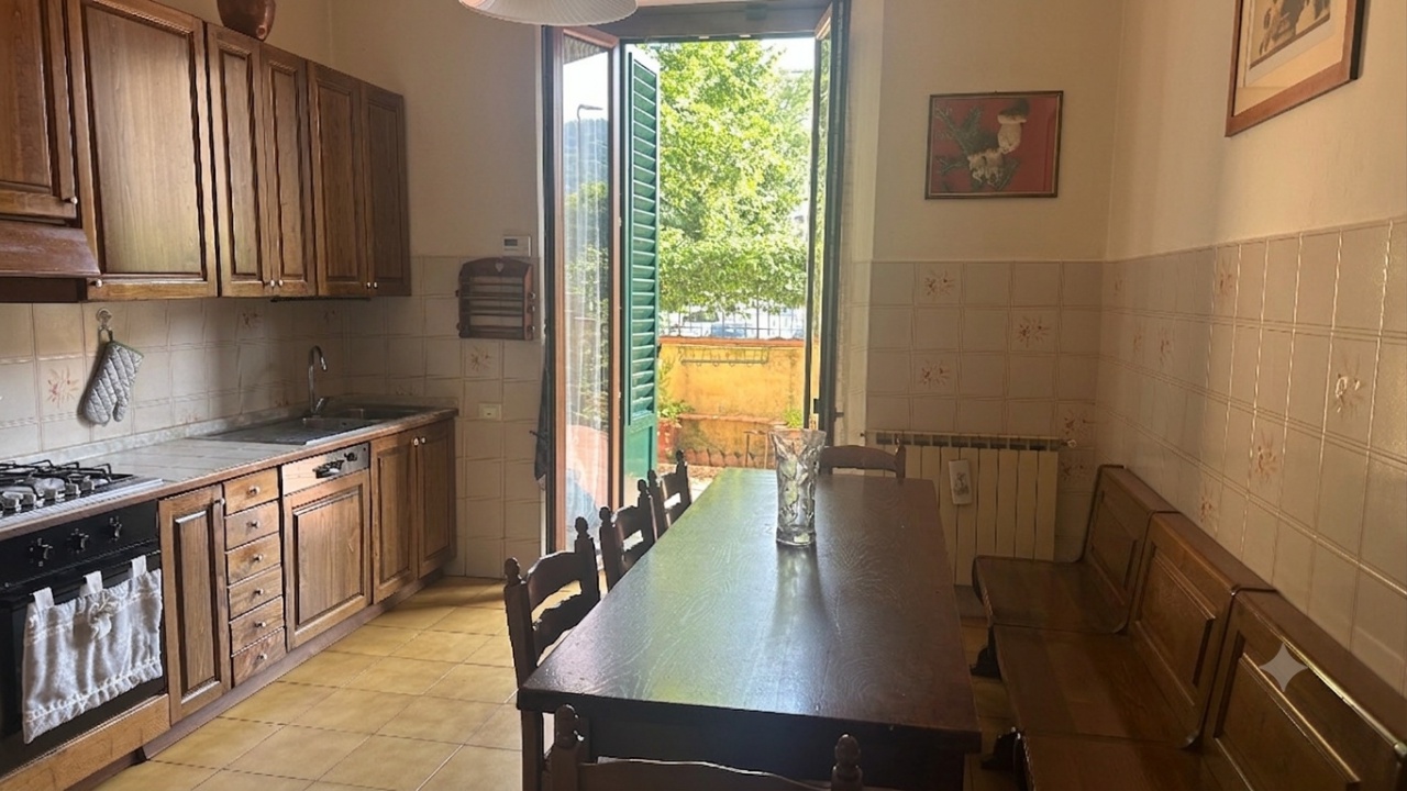 Appartamento con giardino in via garibaldi, Pontassieve