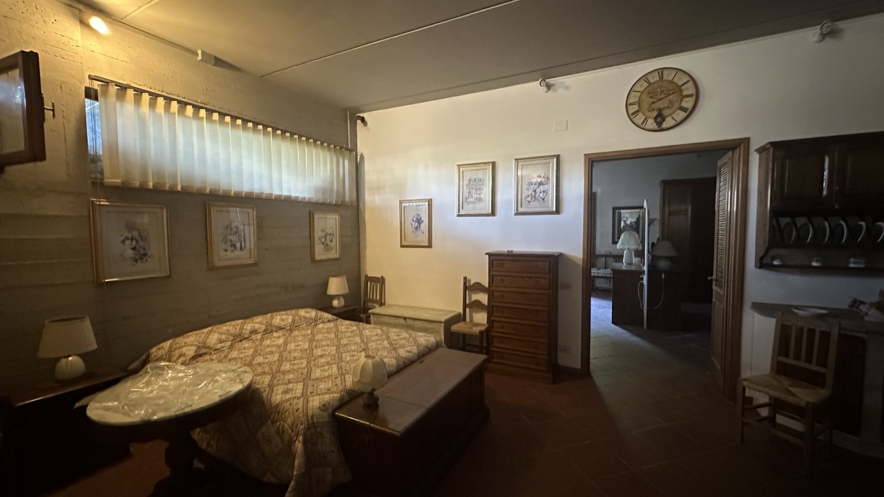 Magazzino in vendita in via vallombrosana, Reggello