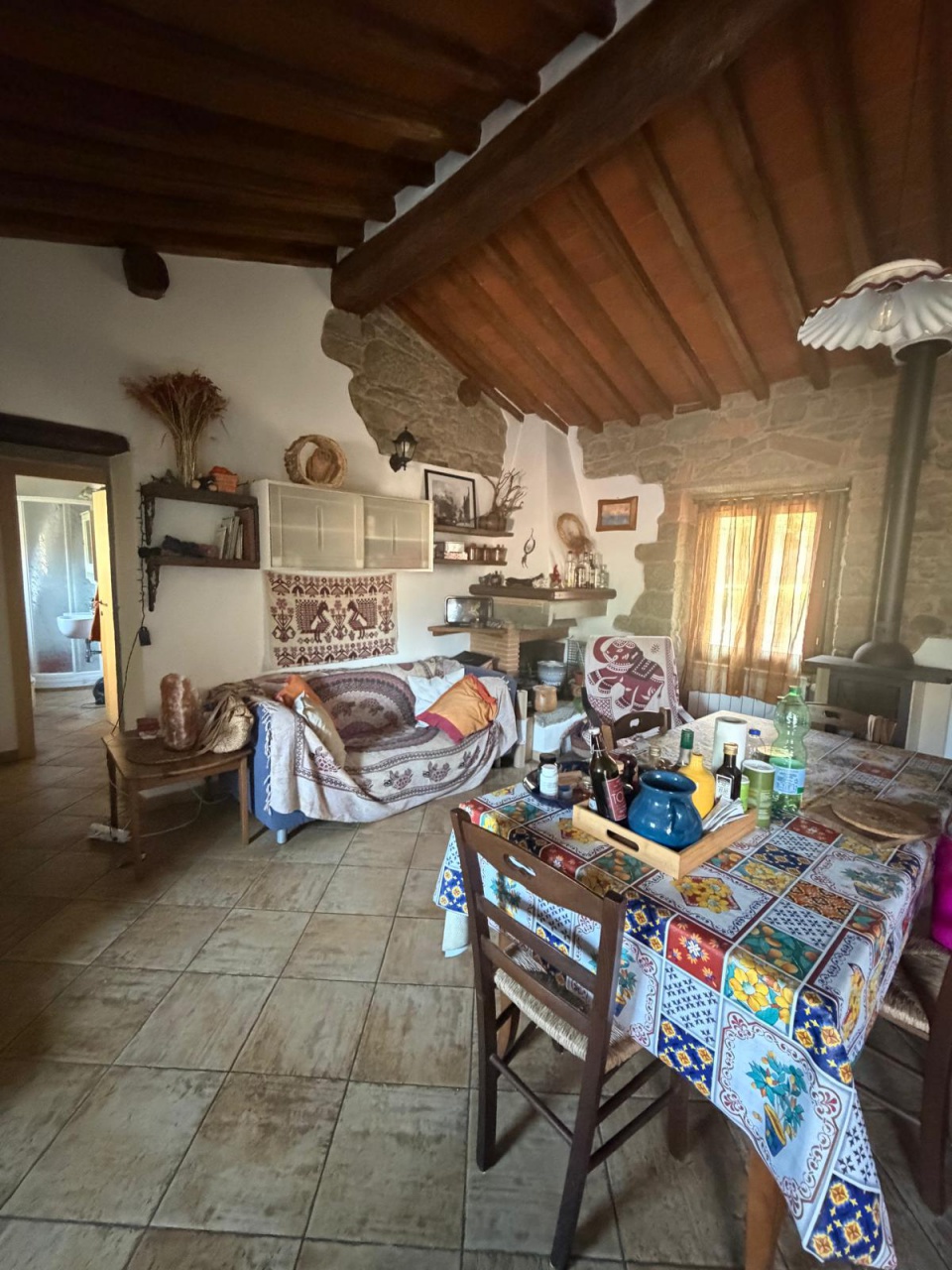 Quadrilocale con terrazzo in via iv novembre, Reggello