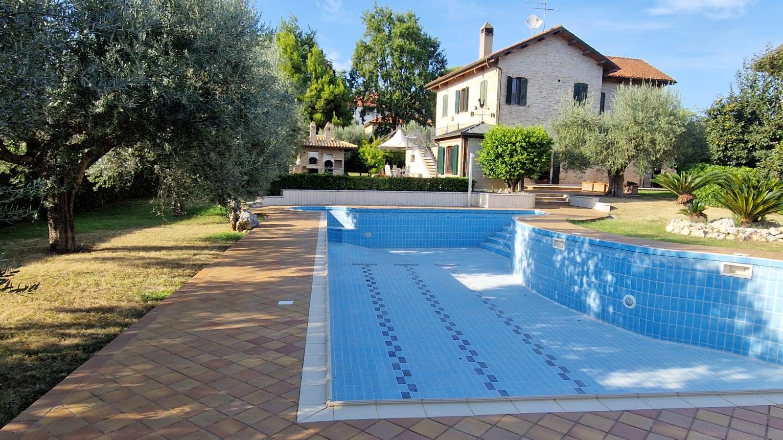 Villa in vendita, Ascoli Piceno villa sant'antonio