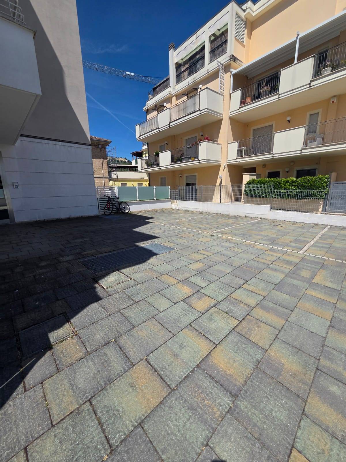 Appartamento in vendita a San Benedetto del Tronto, Conad
