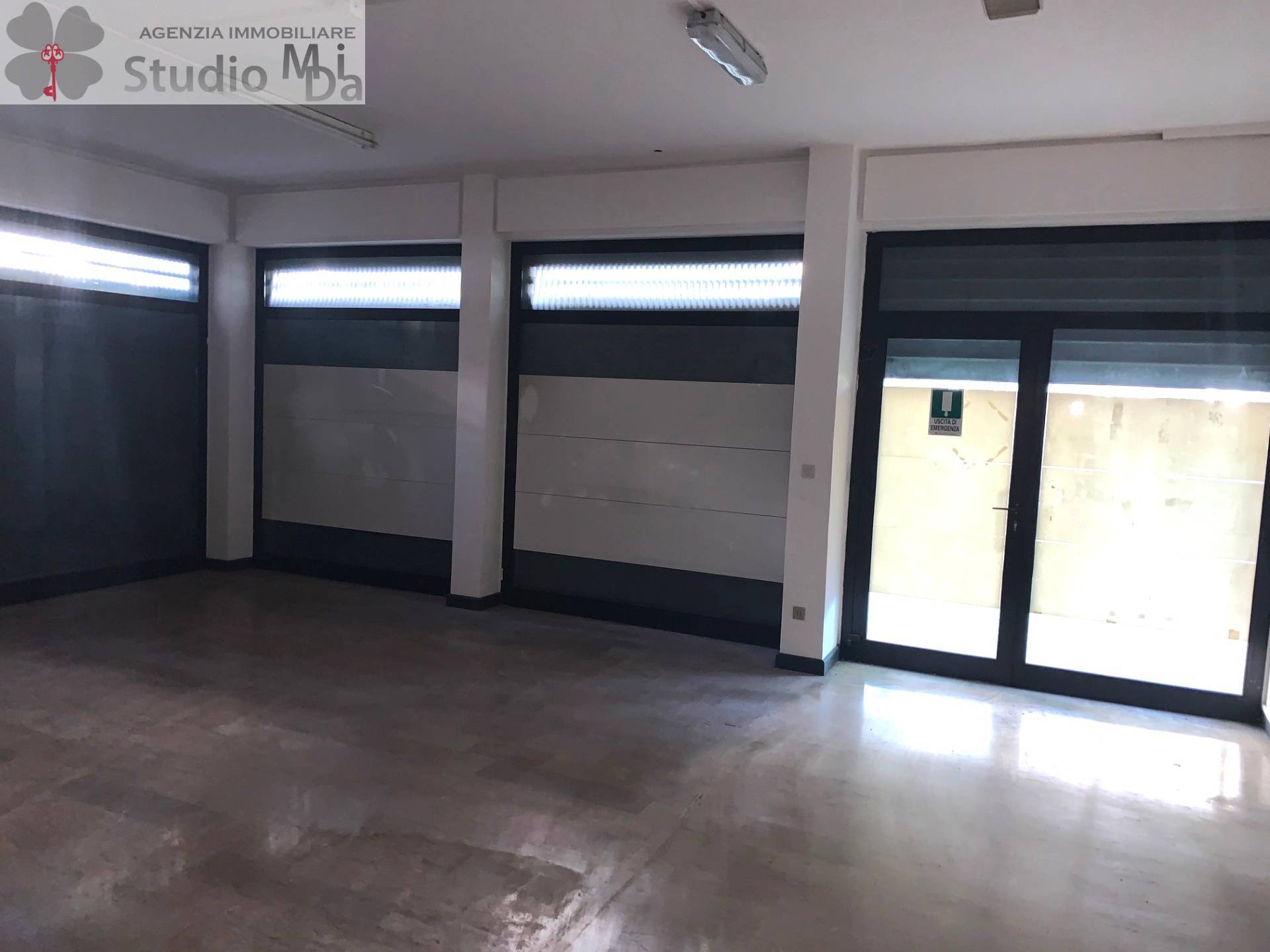 Locale commerciale in vendita a Venezia, Mestre