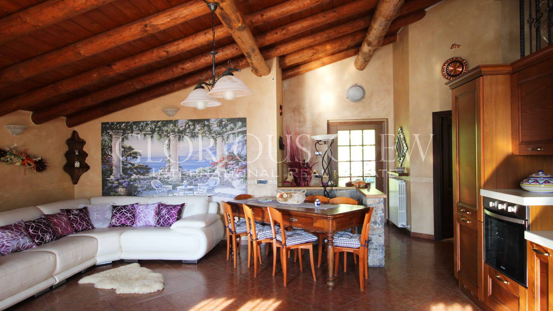 Villa in vendita a Pasturo