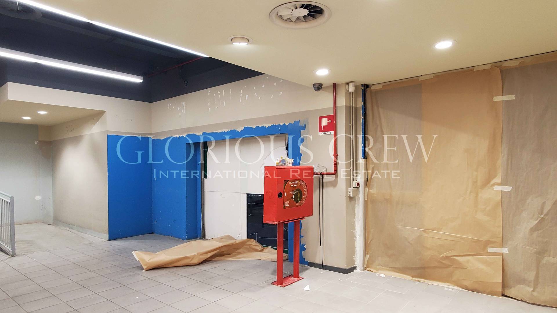 Locale commerciale in affitto a Milano, Fiera