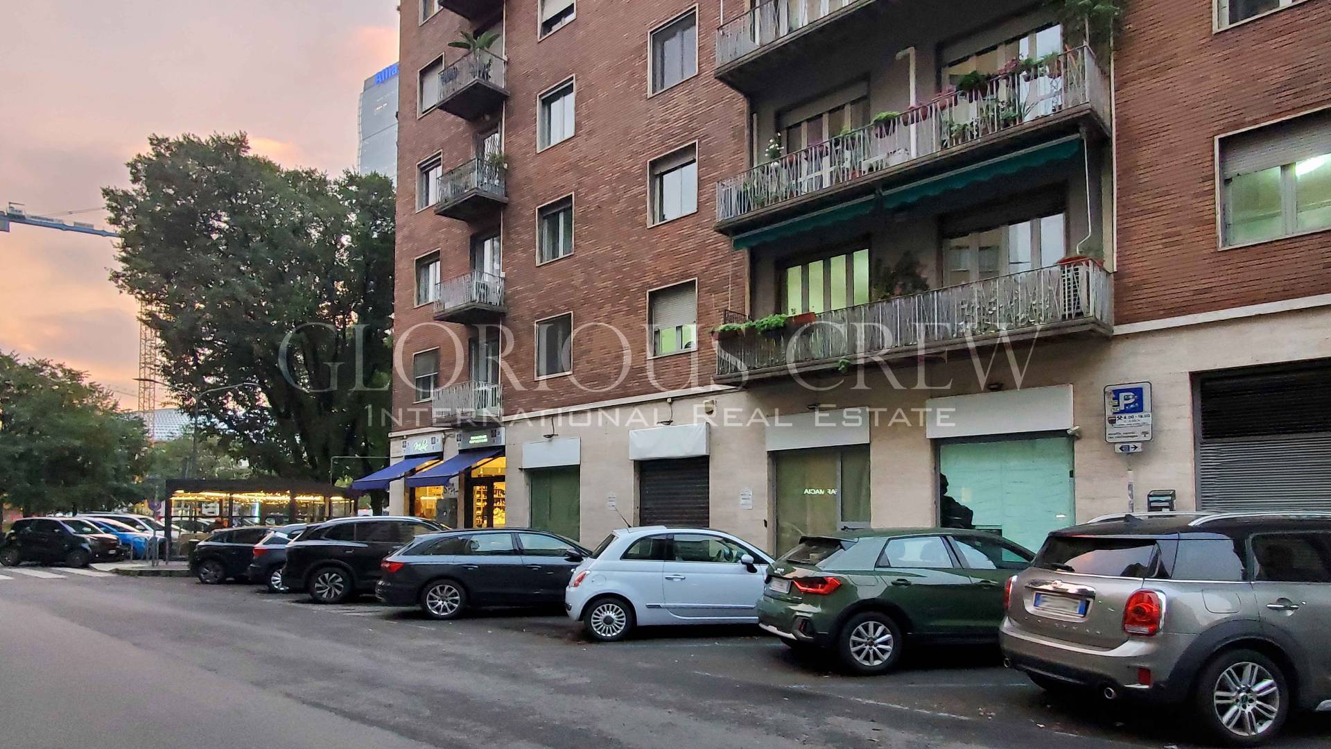 Locale commerciale in affitto a Milano, Fiera