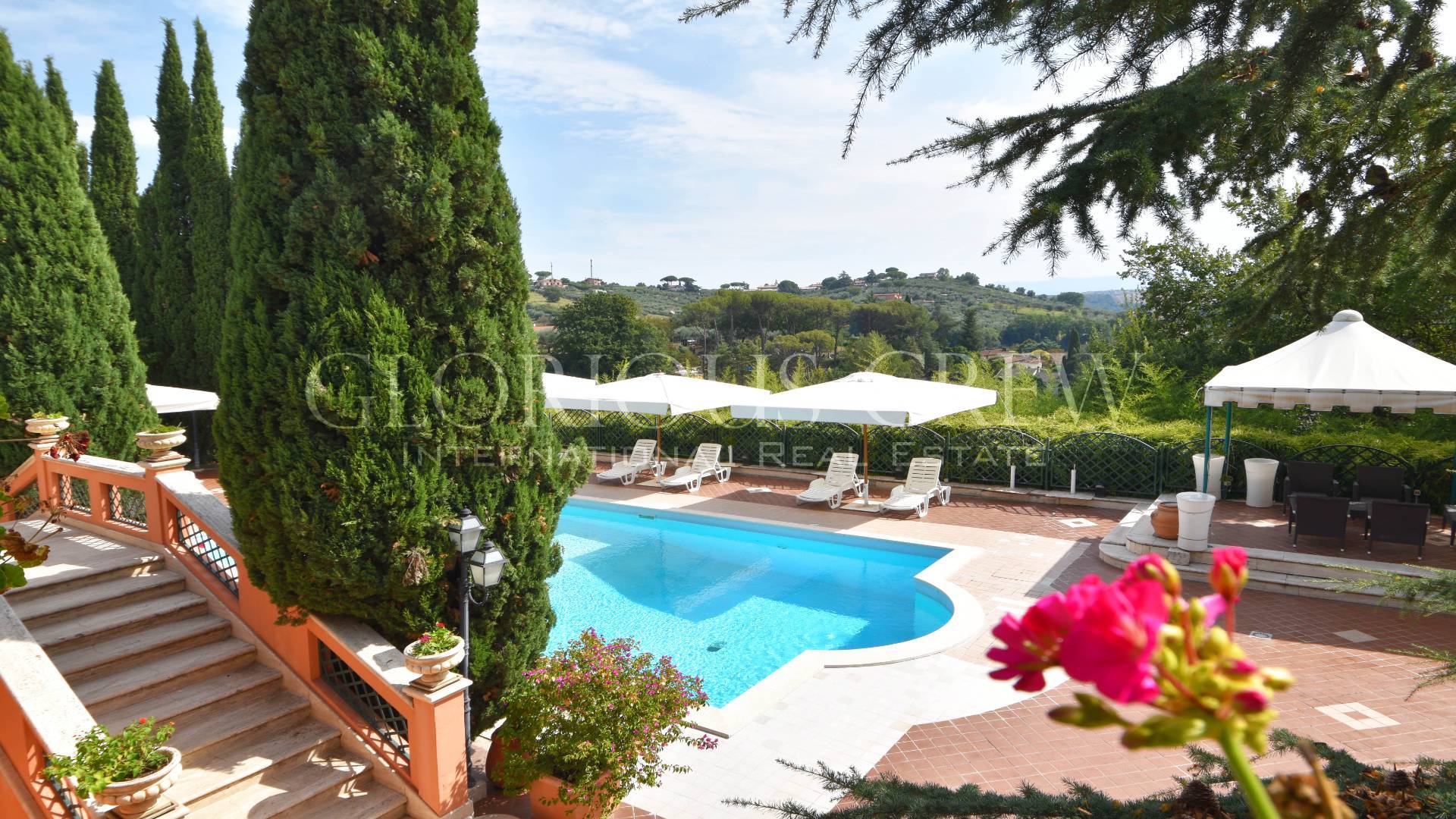 Hotel in vendita a Fonte Nuova, Santa Lucia