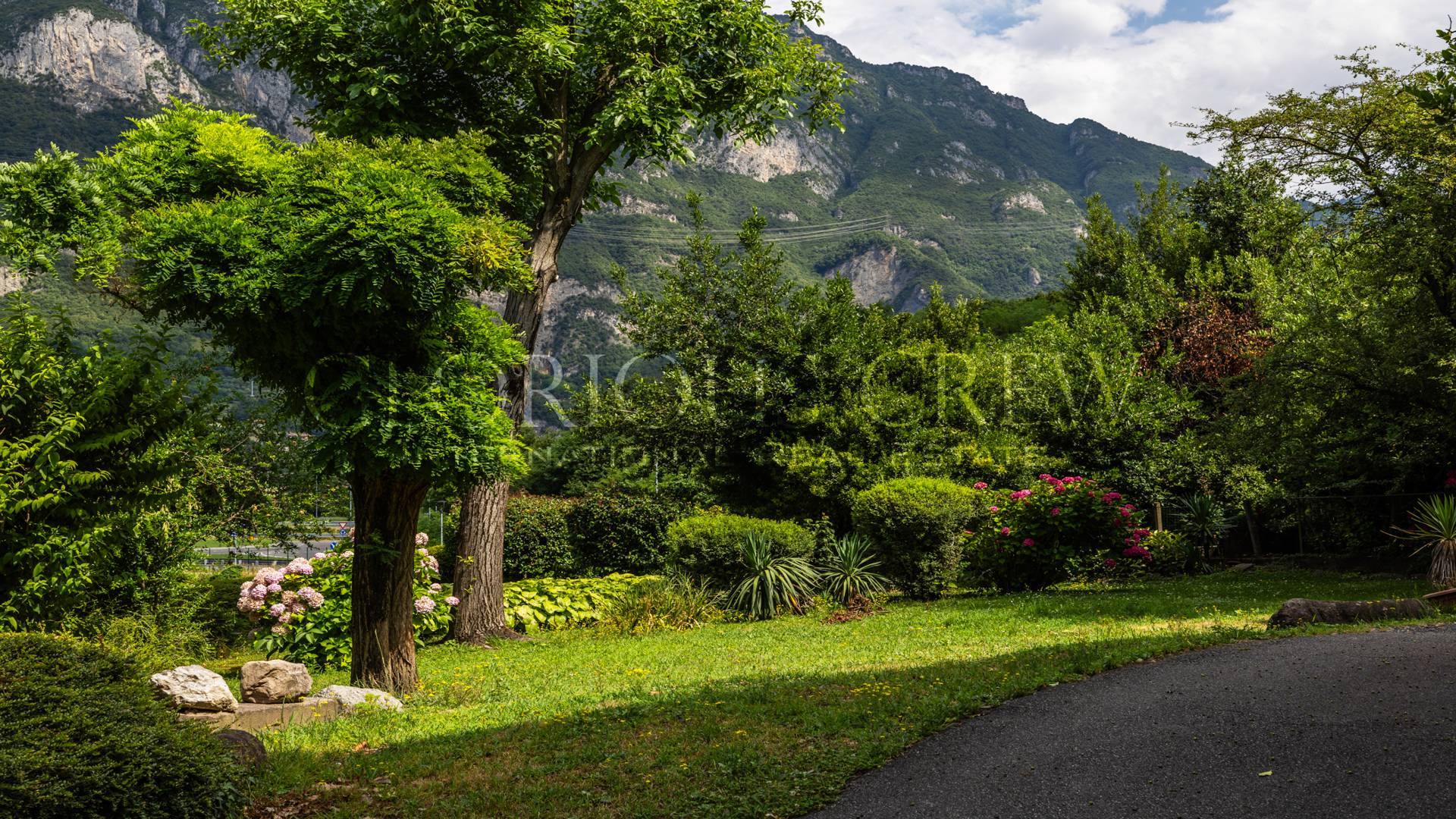 Palazzo in vendita a Darfo Boario Terme, Boario Terme