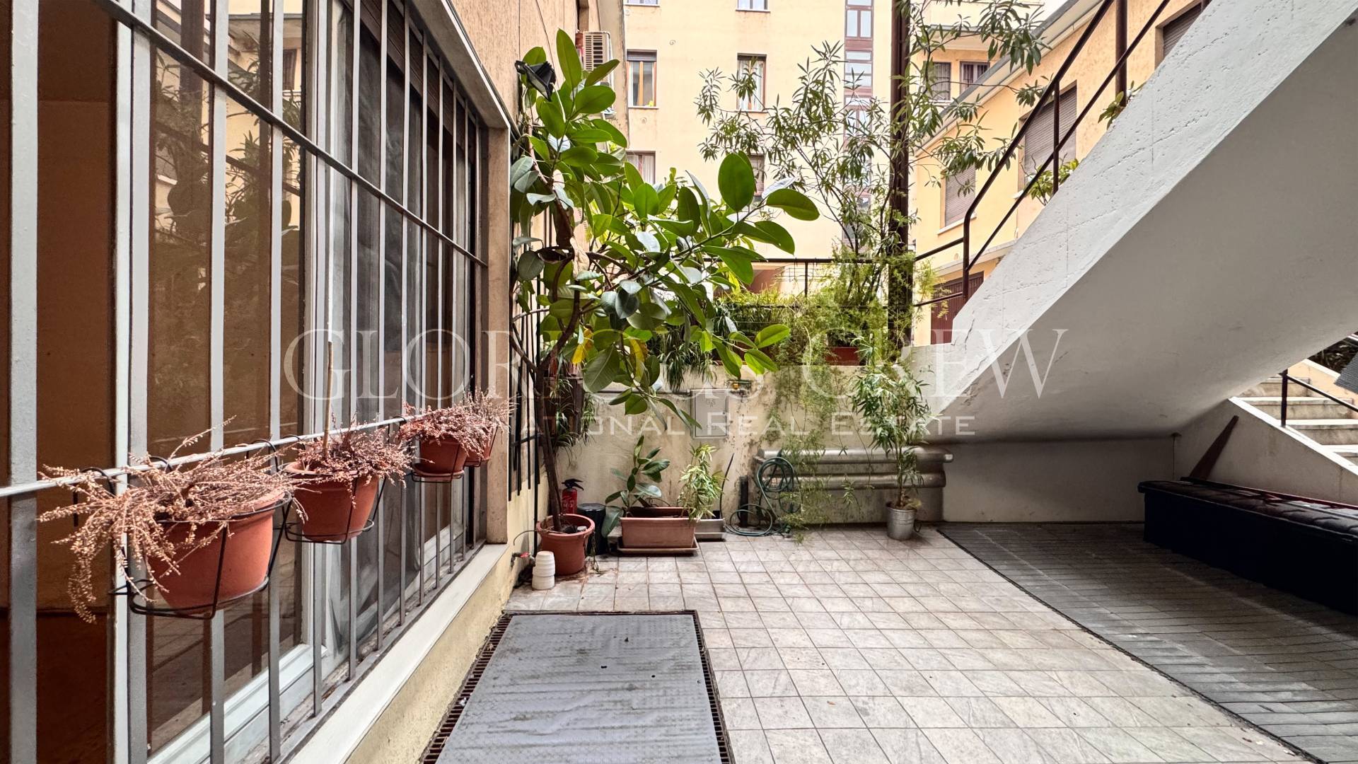 Studio/Ufficio in vendita a Milano, P.ta Genova