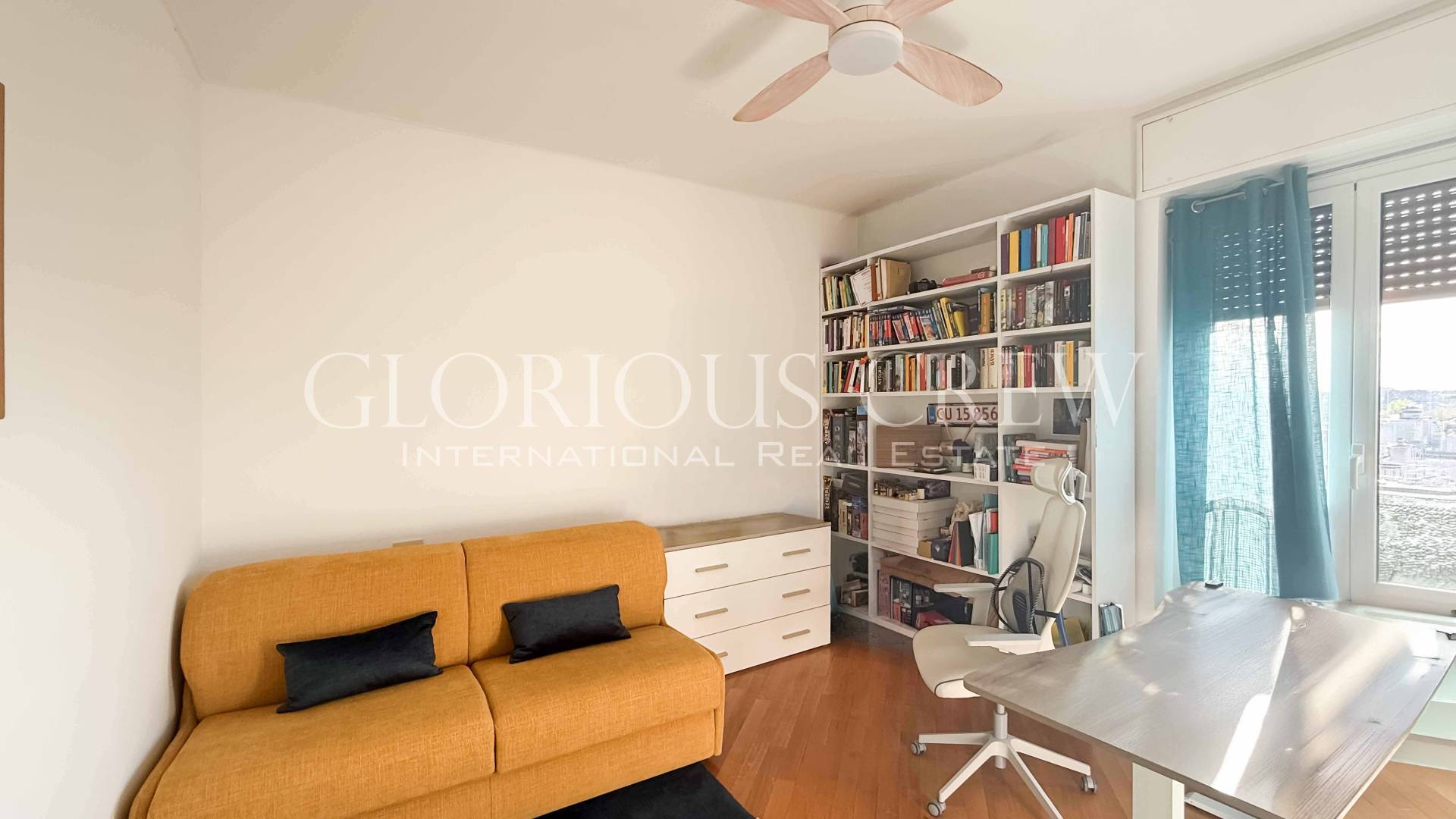 Attico con terrazzo in affitto a Milano, Bocconi