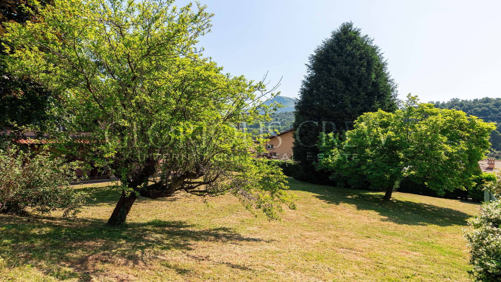 Villa in vendita a Proserpio