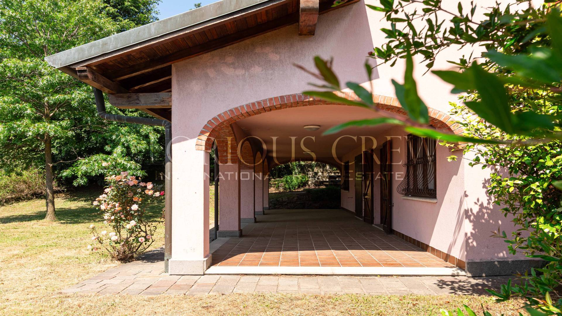Villa in vendita a Proserpio