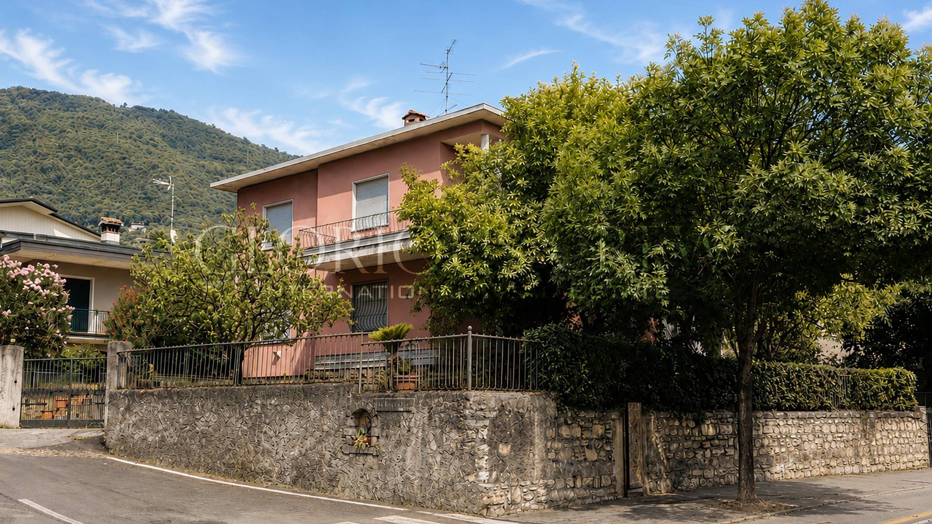 Villa in vendita a Brescia, Porta Venezia