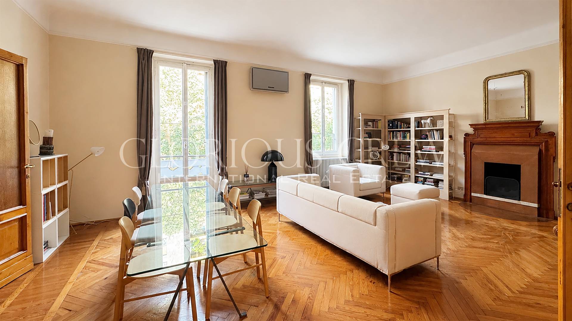 Appartamento in vendita a Milano, Indipendenza