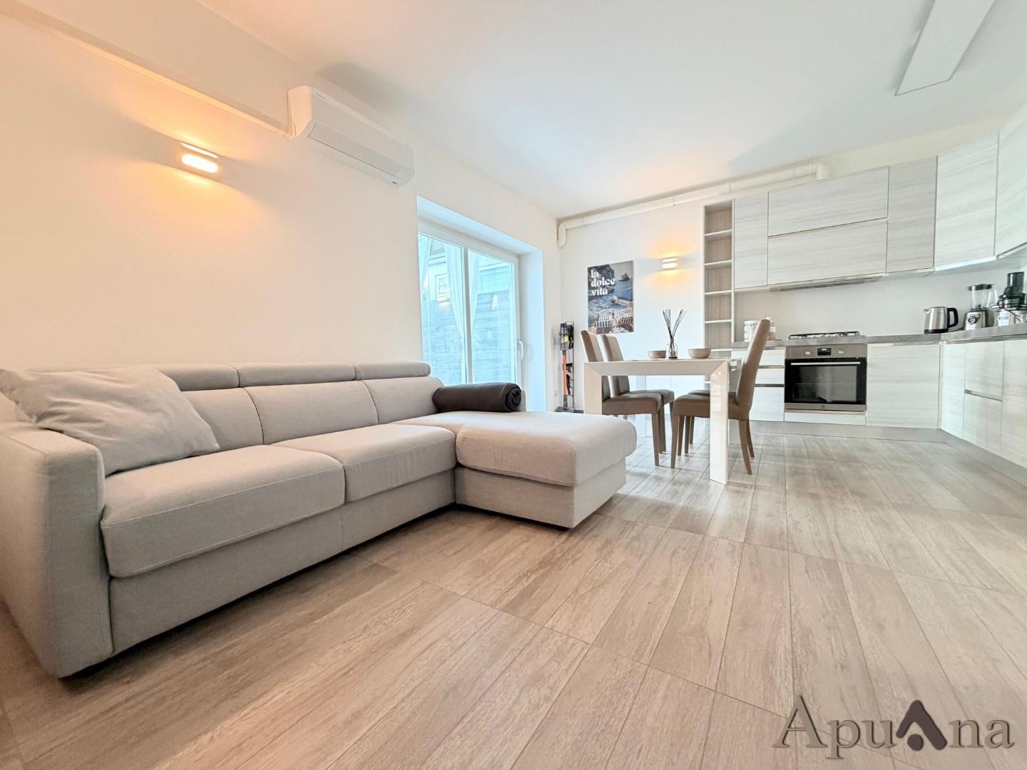 Trilocale con giardino, Montignoso cinquale