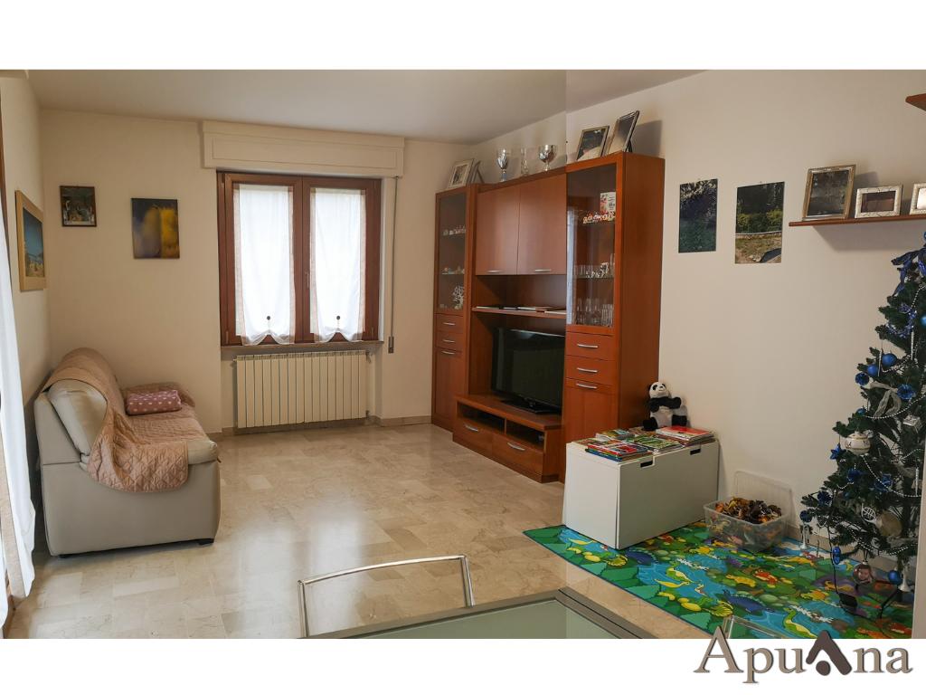 Quadrilocale con terrazzo, Massa zona viali