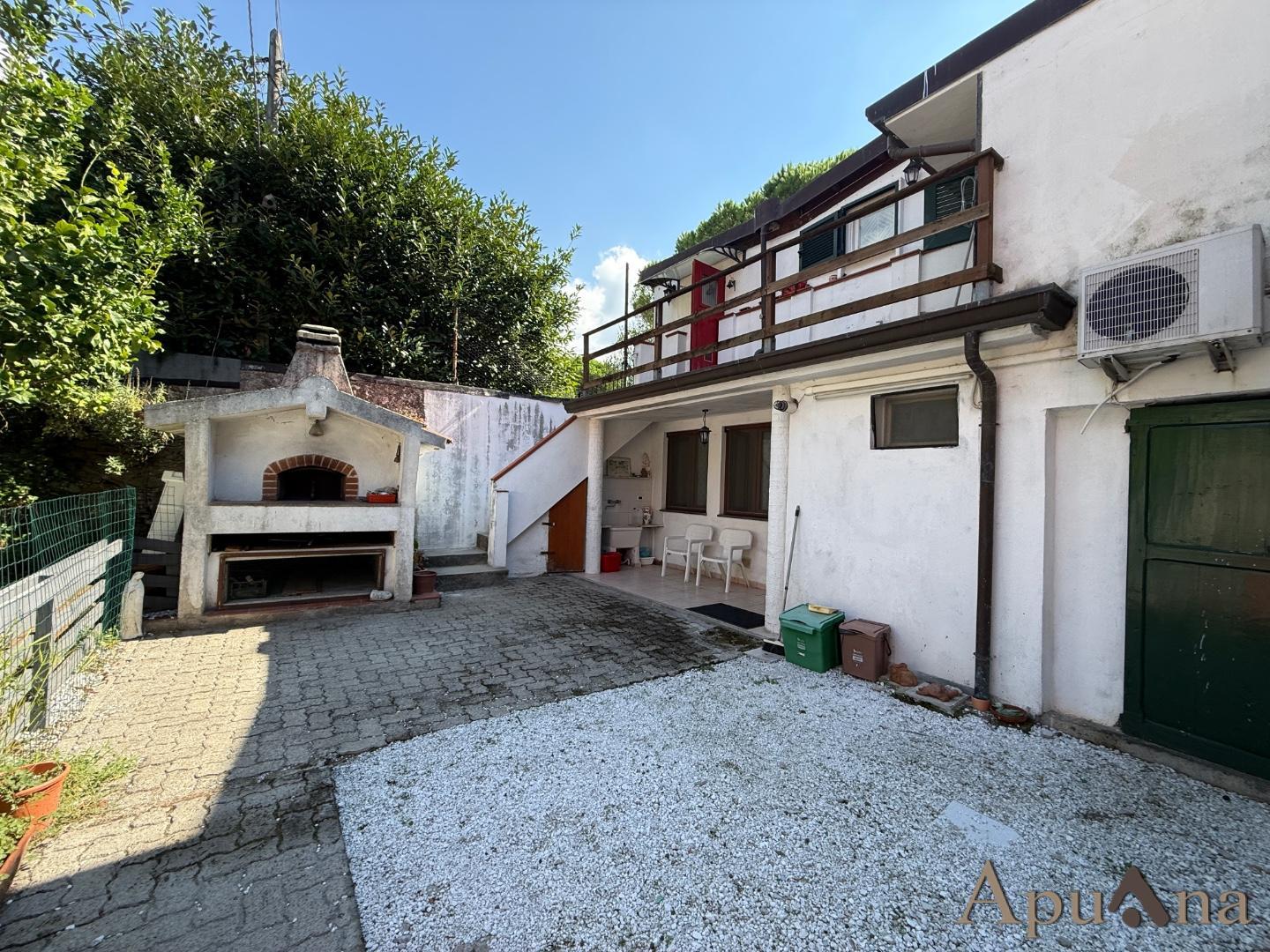Casa indipendente in vendita, Massa borgo del ponte