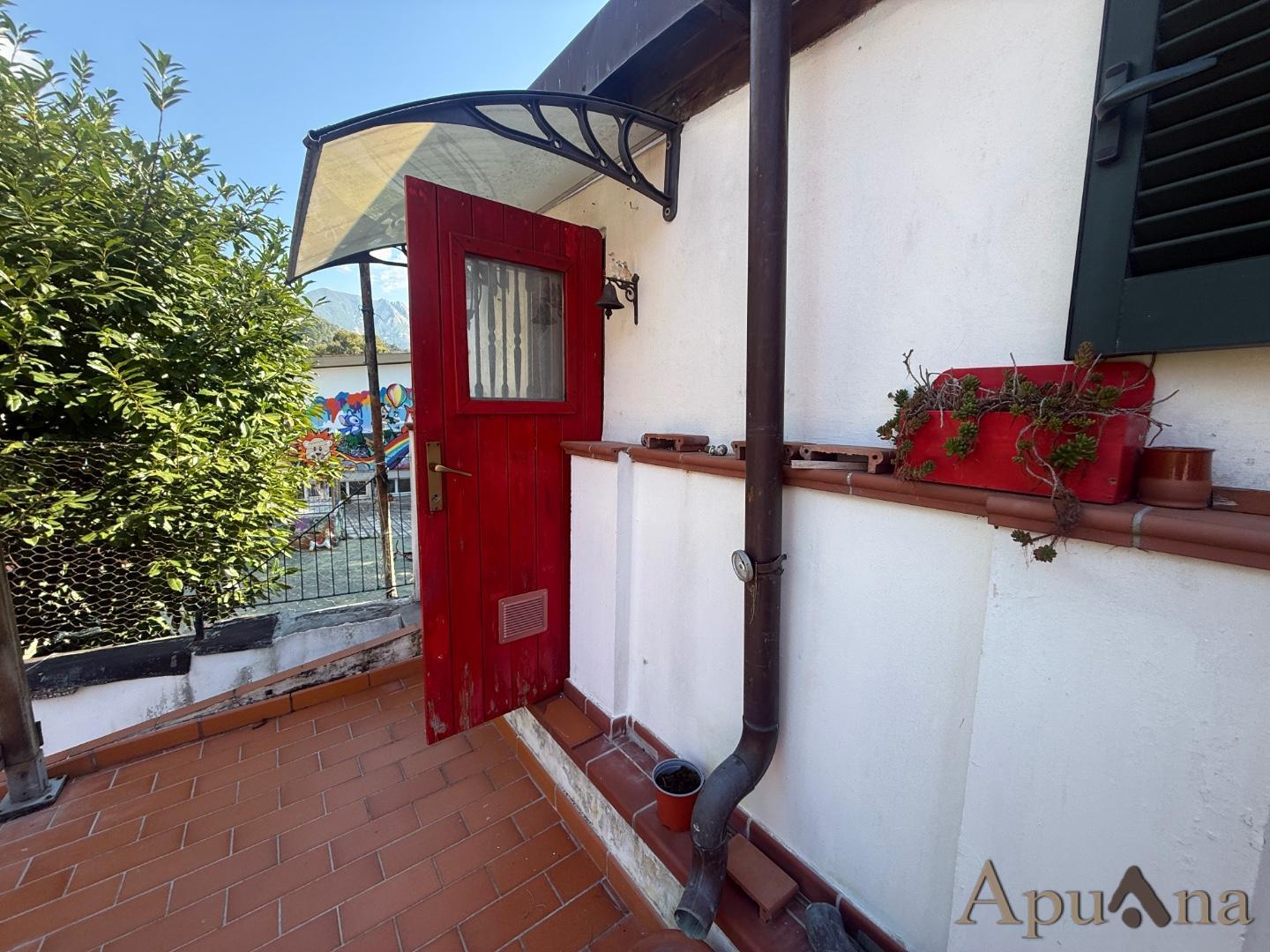Casa indipendente in vendita, Massa borgo del ponte