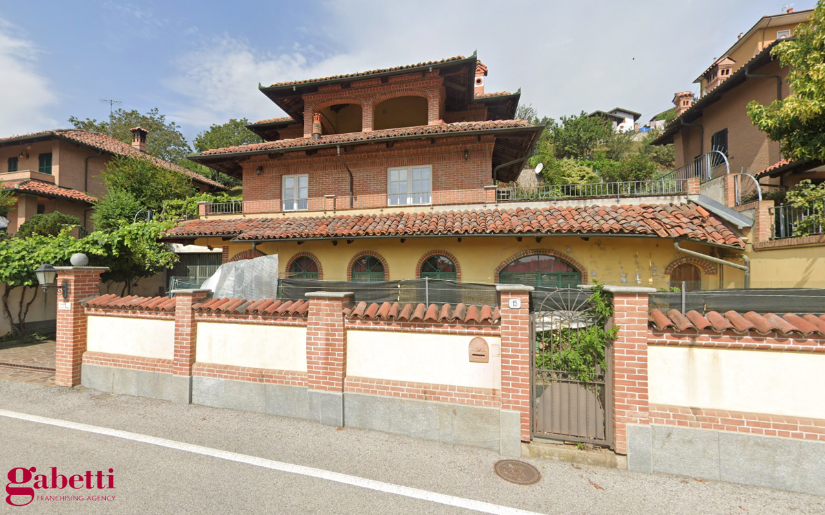 Casa indipendente con giardino a Fossano