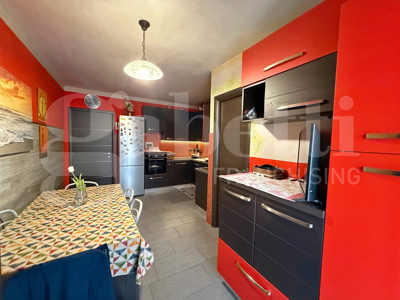 Villa con giardino a Pocapaglia