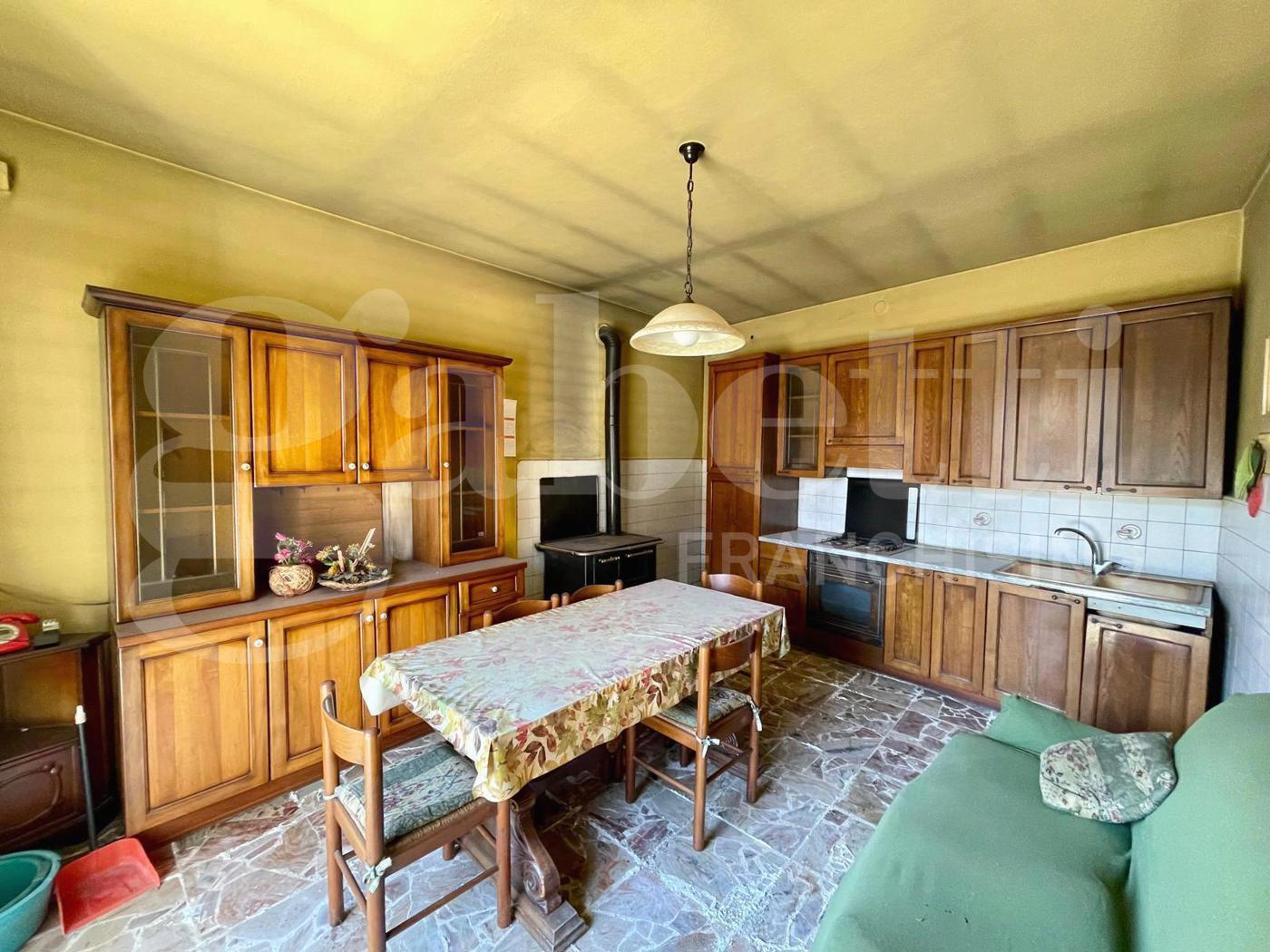 Casa indipendente con box a Pocapaglia