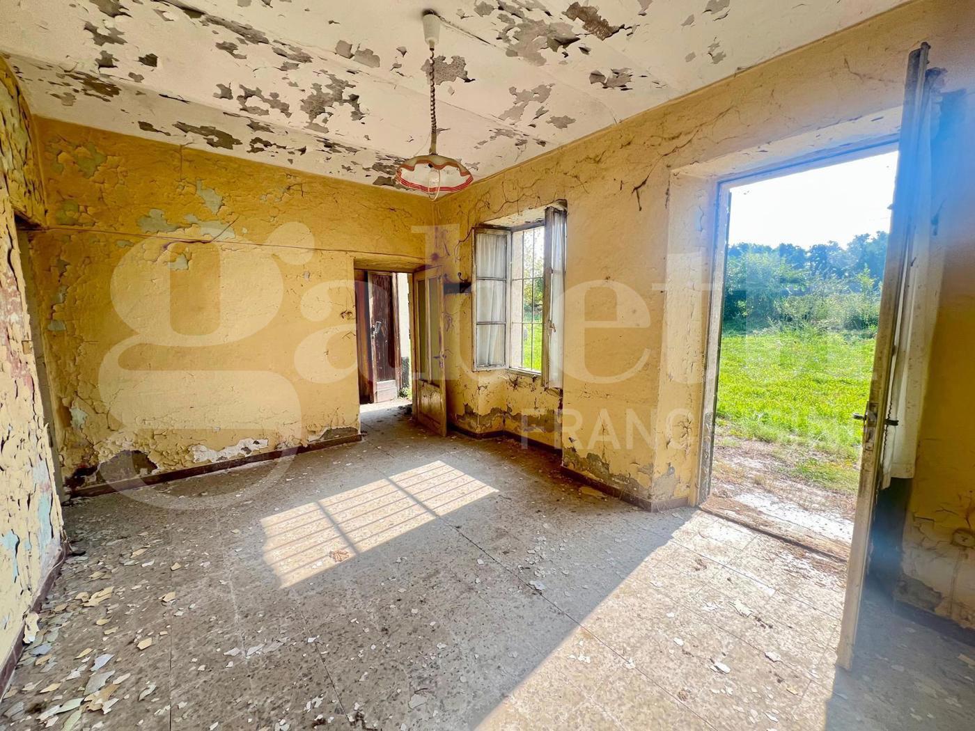 Rustico con giardino a Barolo