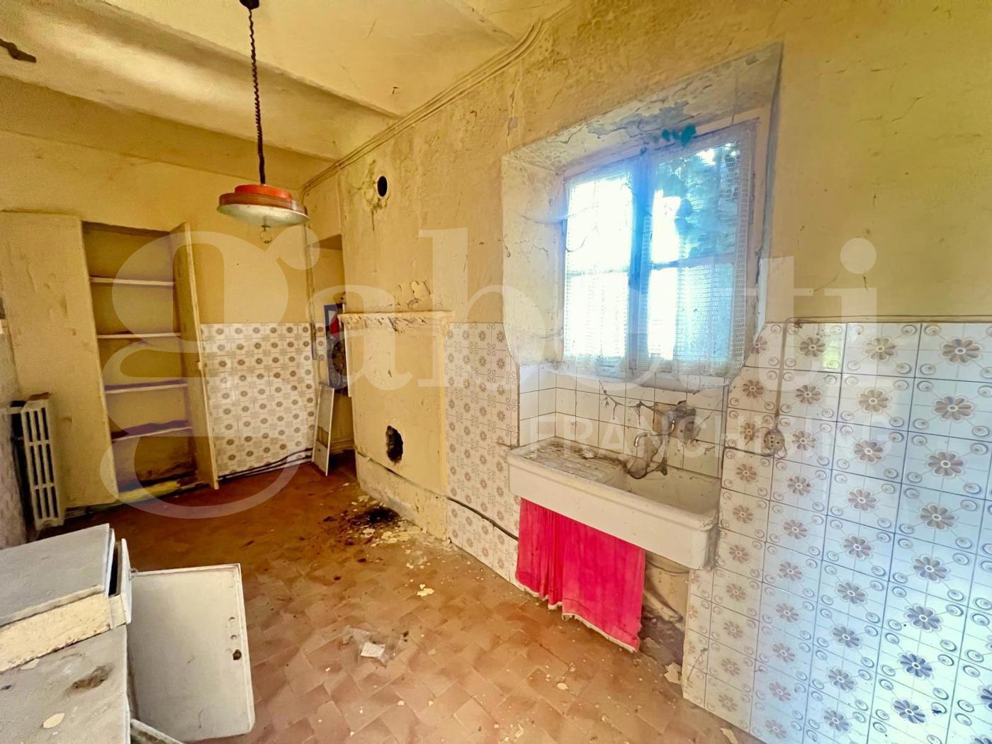 Rustico con giardino a Barolo