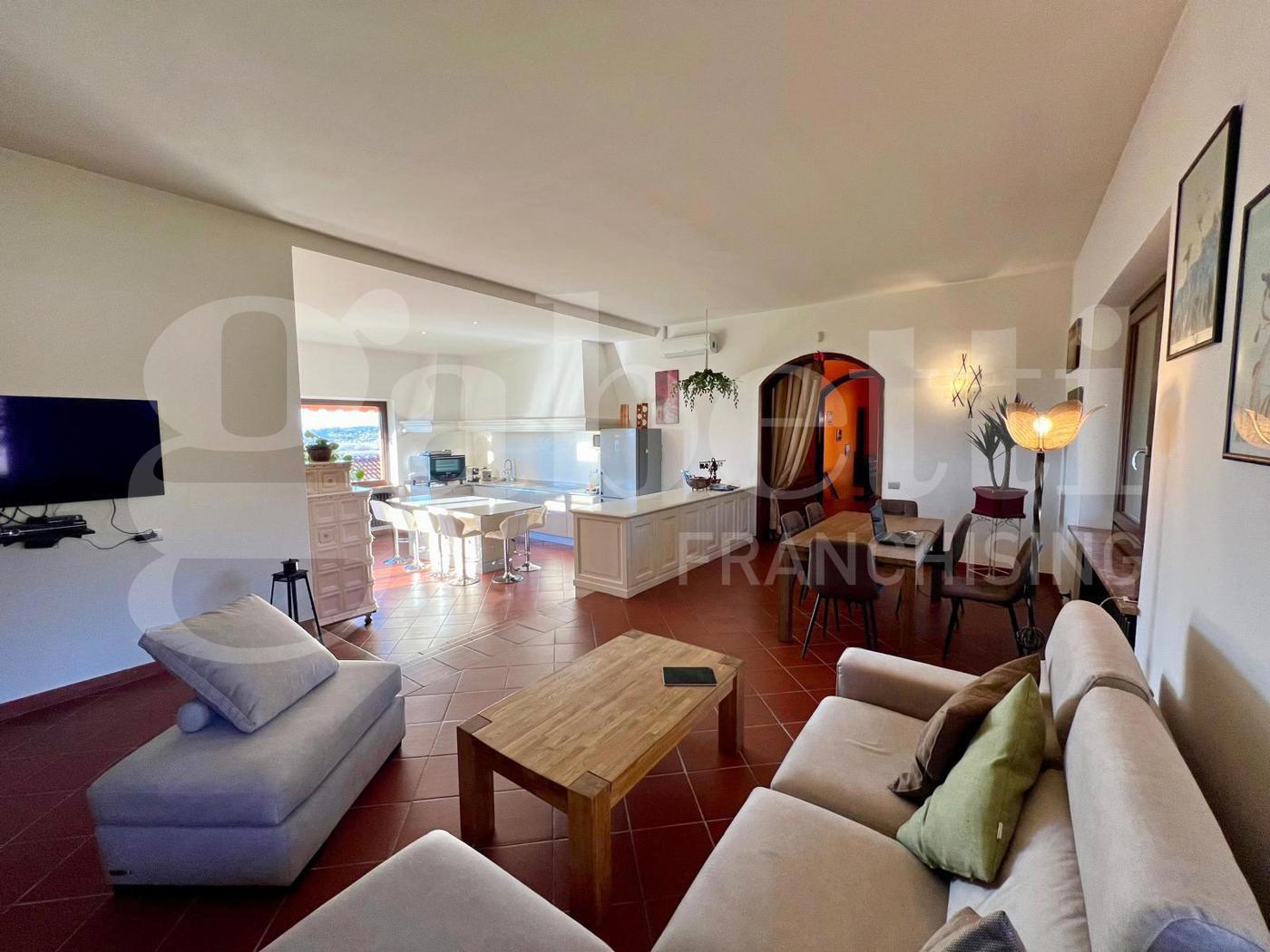 Villa in vendita a La Morra