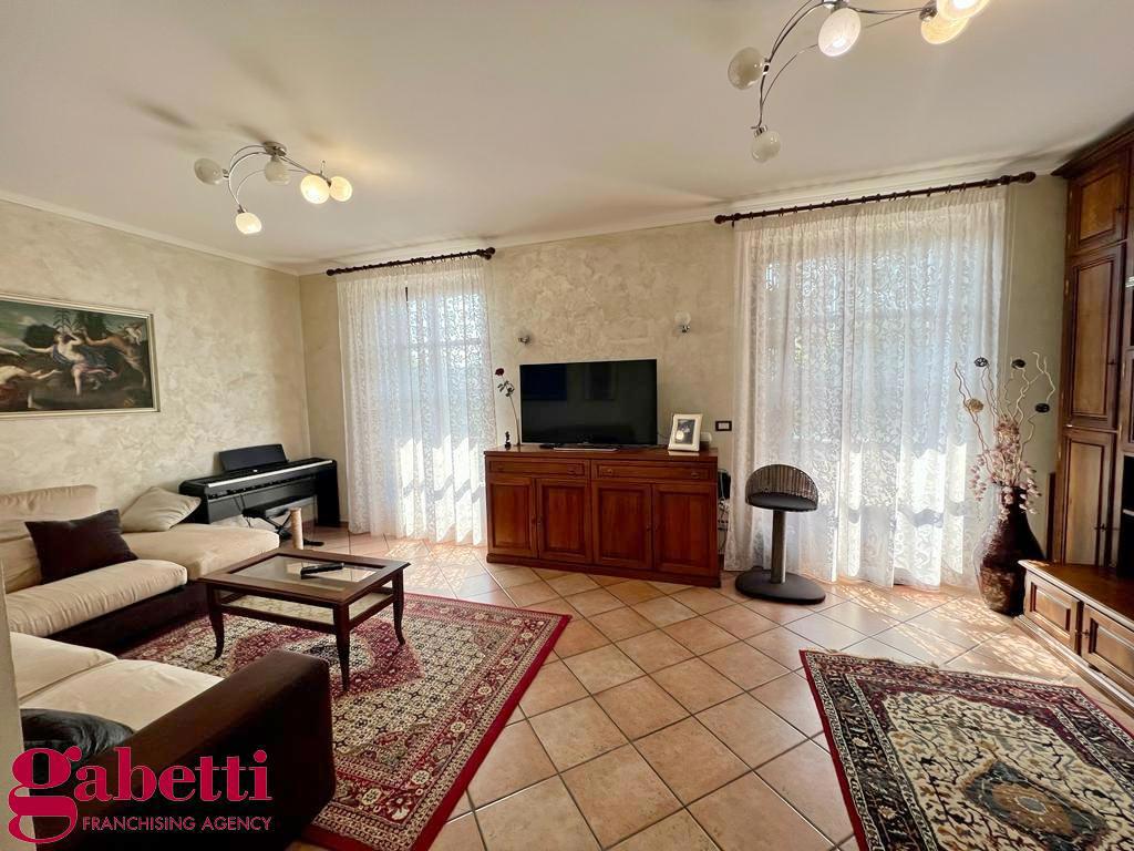 Villa con giardino a Baldissero d'Alba