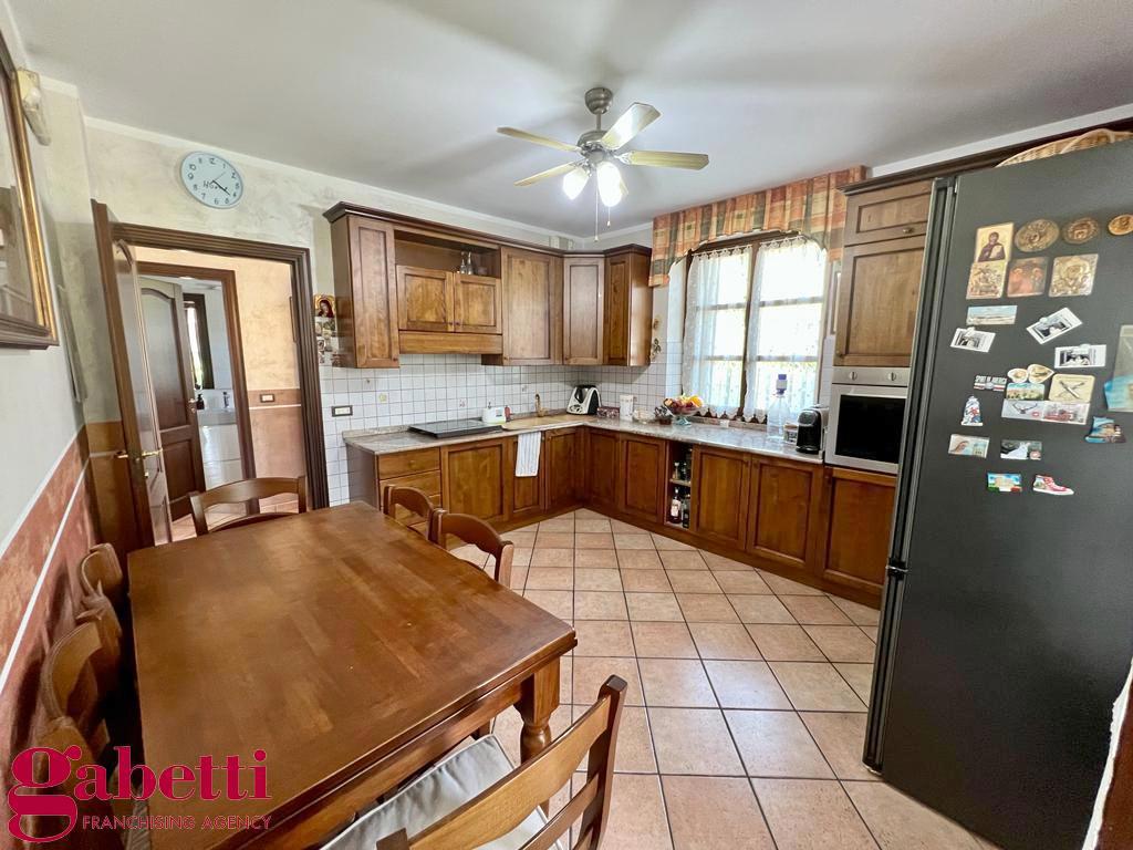 Villa con giardino a Baldissero d'Alba