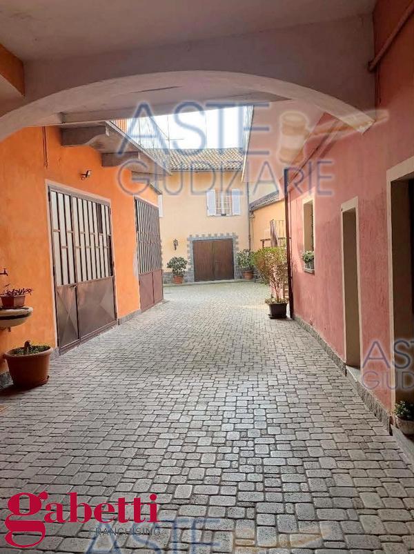 Quadrilocale con box a Fossano