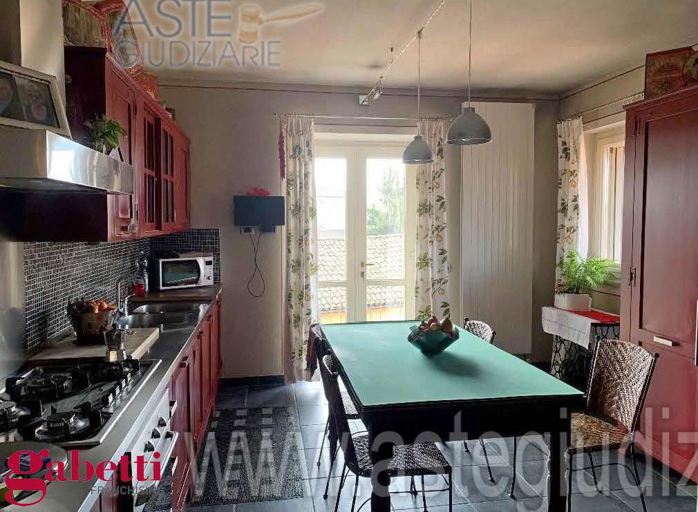 Quadrilocale con box a Fossano