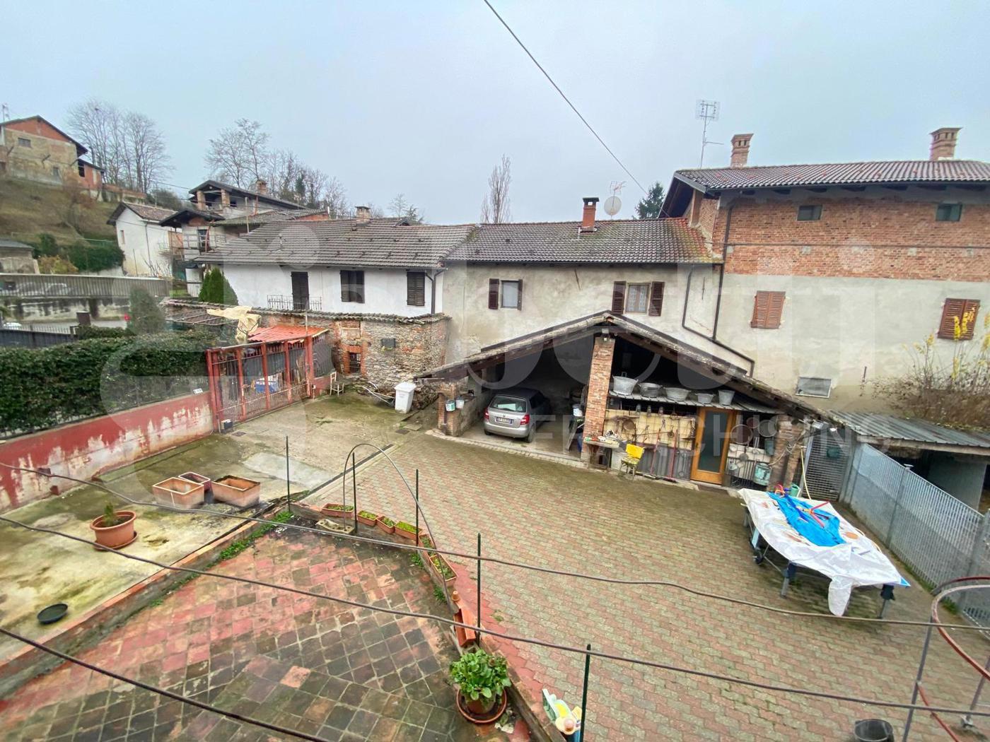Casa indipendente con giardino a Cherasco