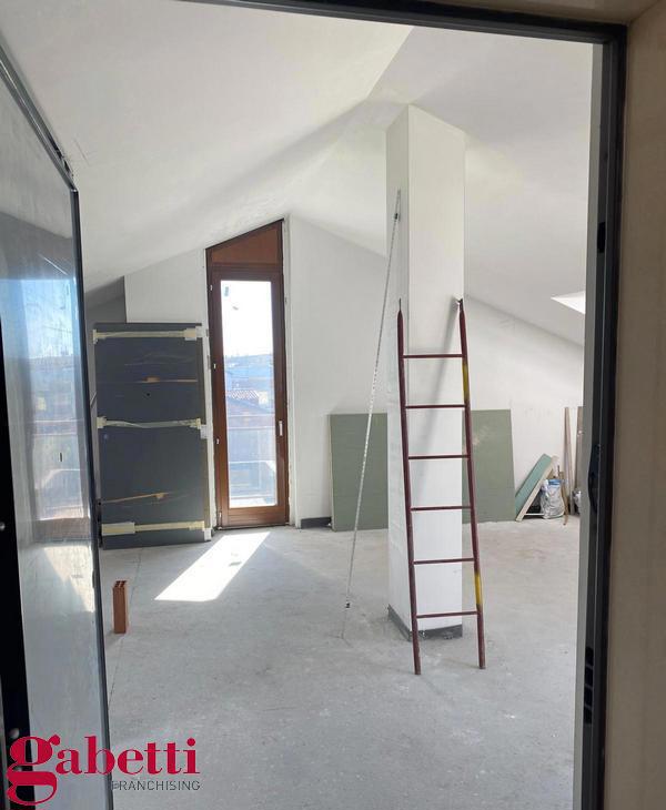 Attico da ristrutturare a Savigliano