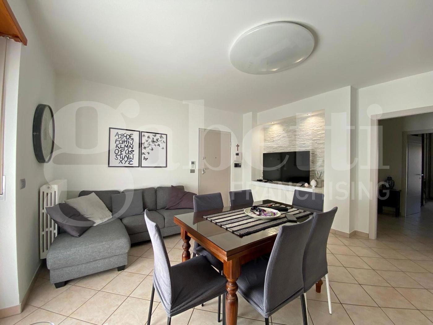 Trilocale con box a Bra